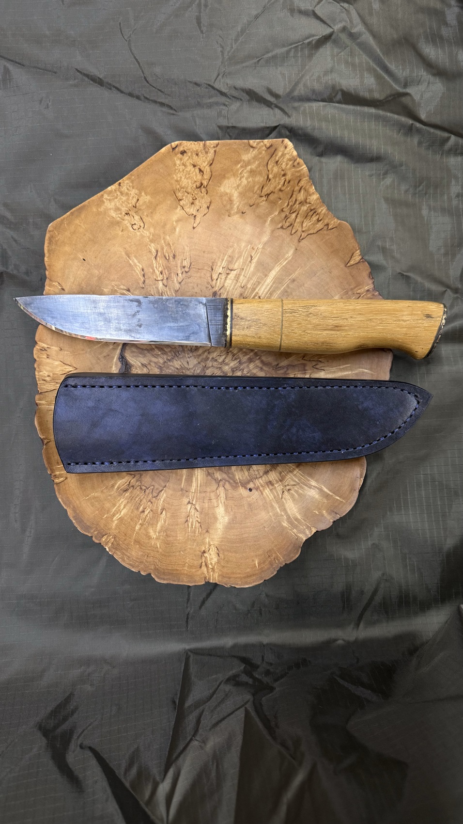 Изображение нож охотник, сталь шх-15, рукоять акация южная в интернет-магазине Travers